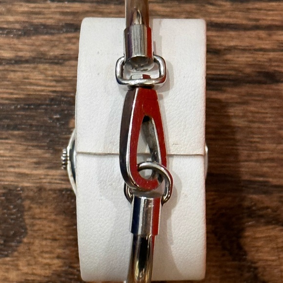 *Vintage* Coach bangle watch with interchangeable bezels. - Picture 7 of 10